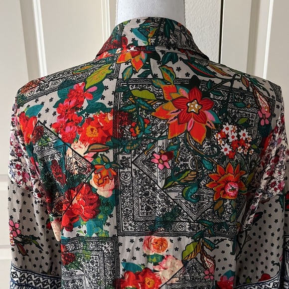 Vincente Boho Multicolor Tie-Front Top - Picture 7 of 14